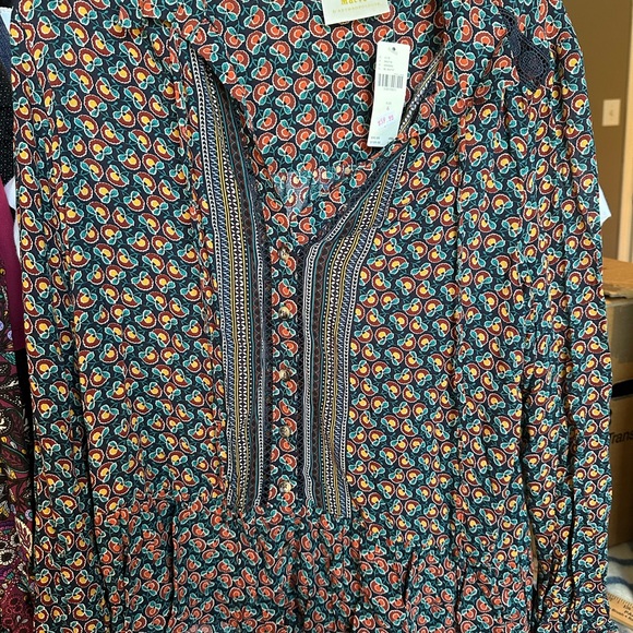 Floral print blouse by Anthropologie - Picture 1 of 10